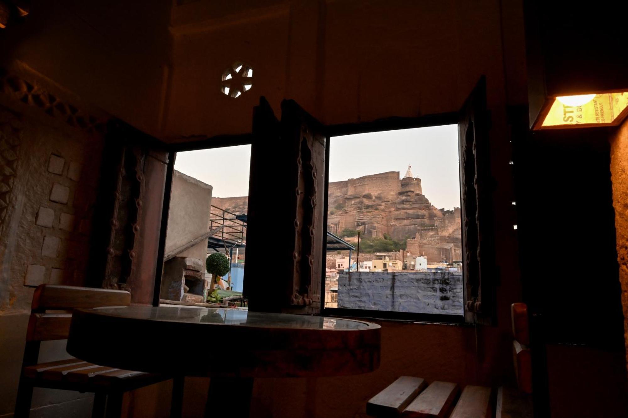 Castle View Haveli Hotel Джодпур Екстериор снимка