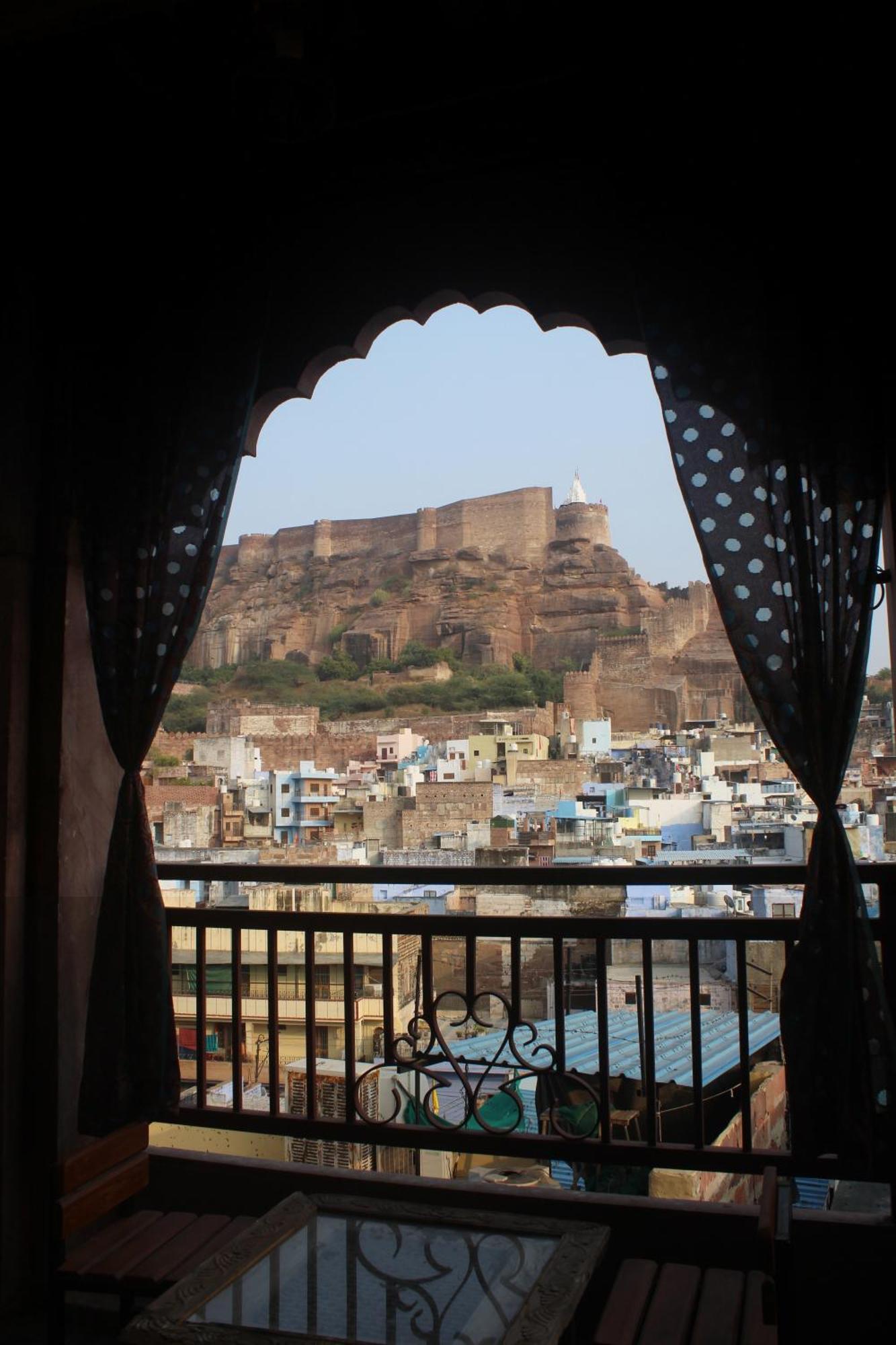 Castle View Haveli Hotel Джодпур Екстериор снимка