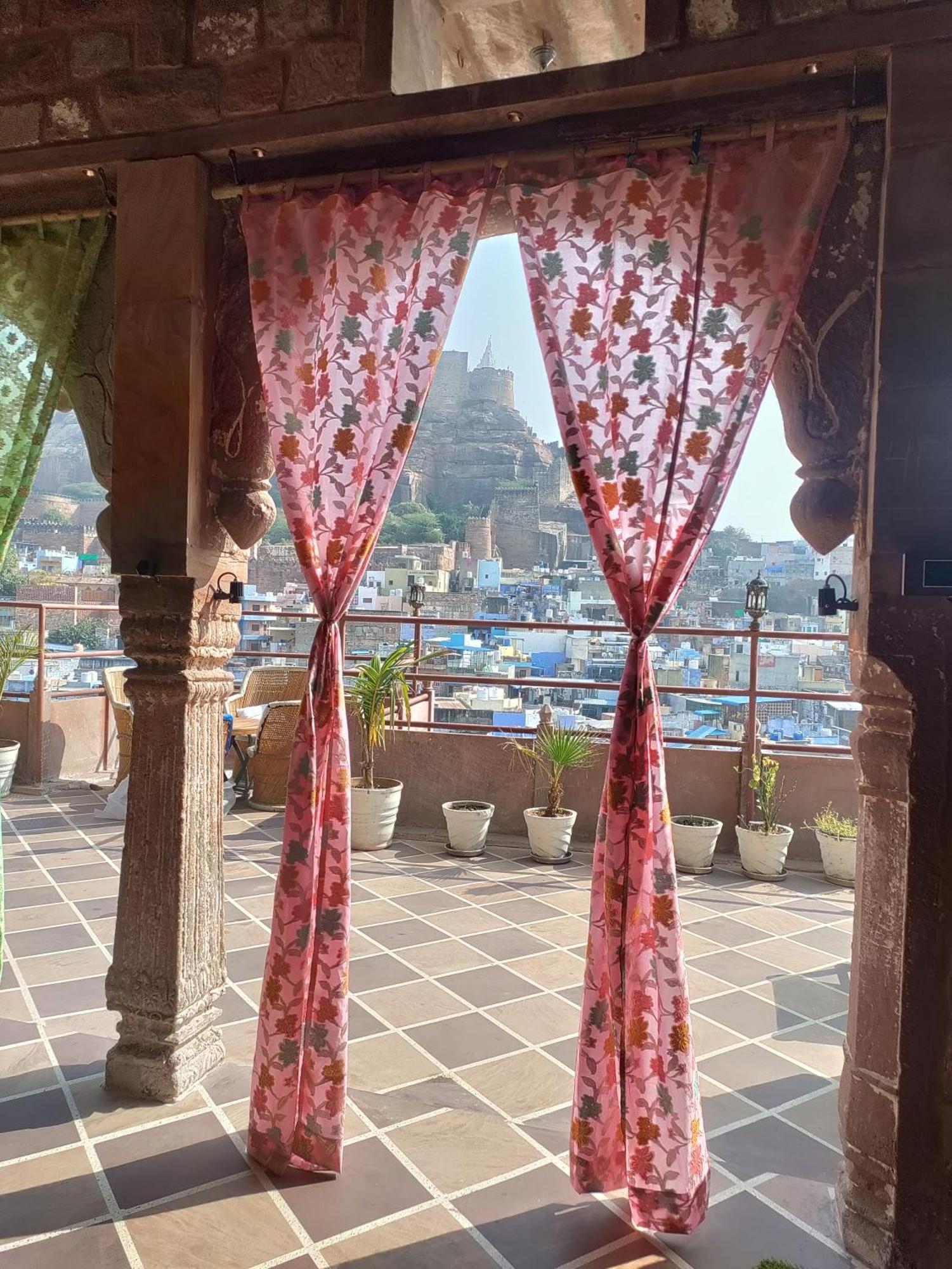 Castle View Haveli Hotel Джодпур Екстериор снимка
