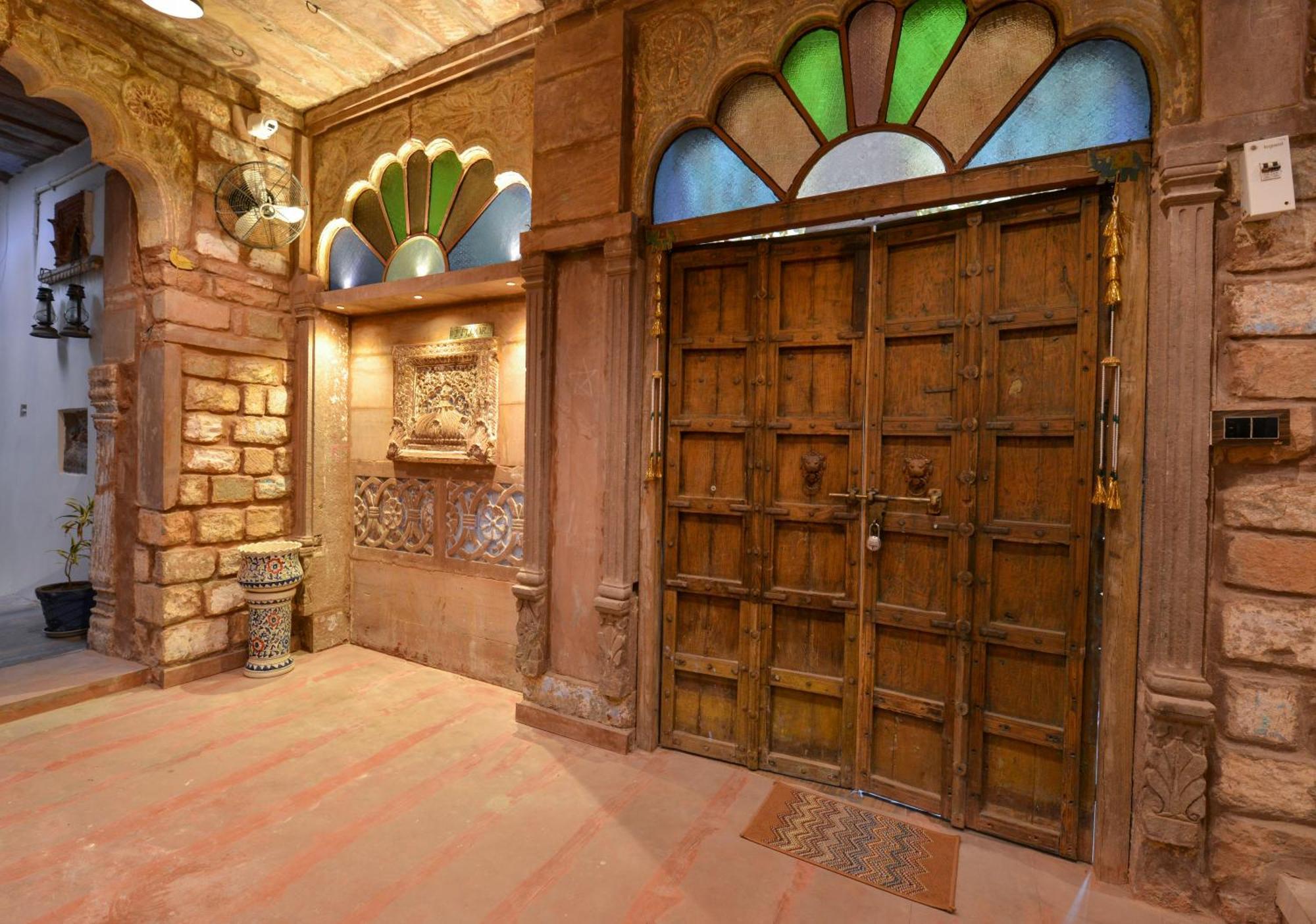 Castle View Haveli Hotel Джодпур Екстериор снимка